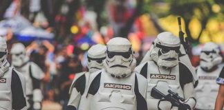 Disfraces originales para sorprender en una despedida